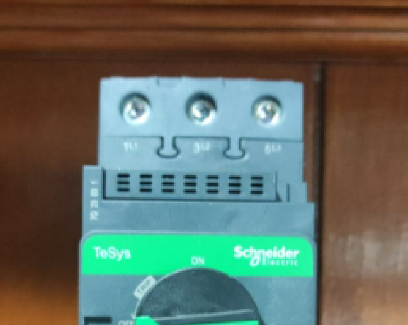 Motor circuit breaker,TeSys Deca, 3P, 62-73 A thermal magnetic EverLink terminals SCHNEIDER