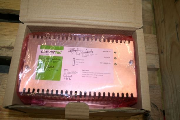 BATTERIELADEGERÄT, TYP LC1027,TOP BOX