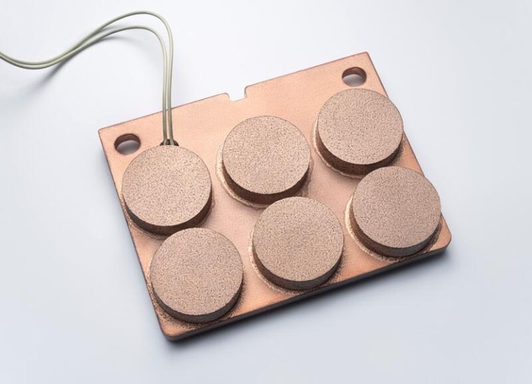 BRAKE PADS WITH THERMISTOR