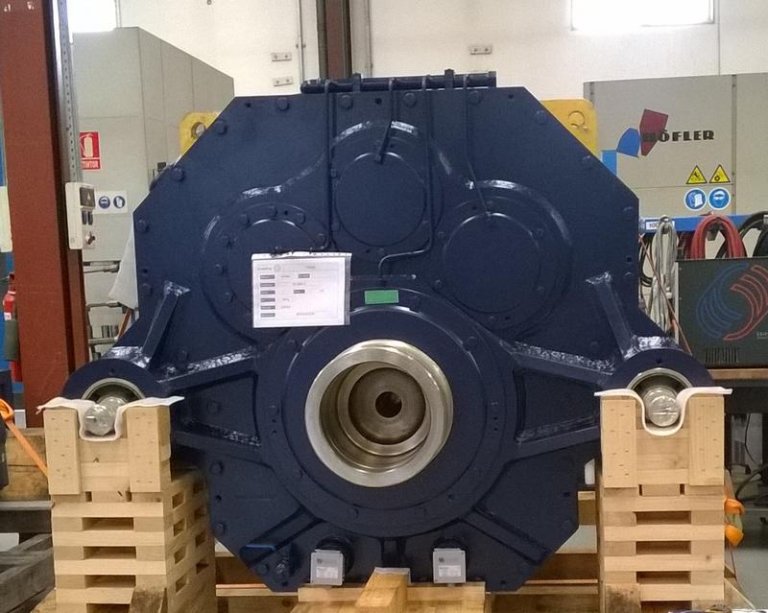 MULTIPLICADORA ECHESA PE880C_NUEVA para turbina eólica AE52