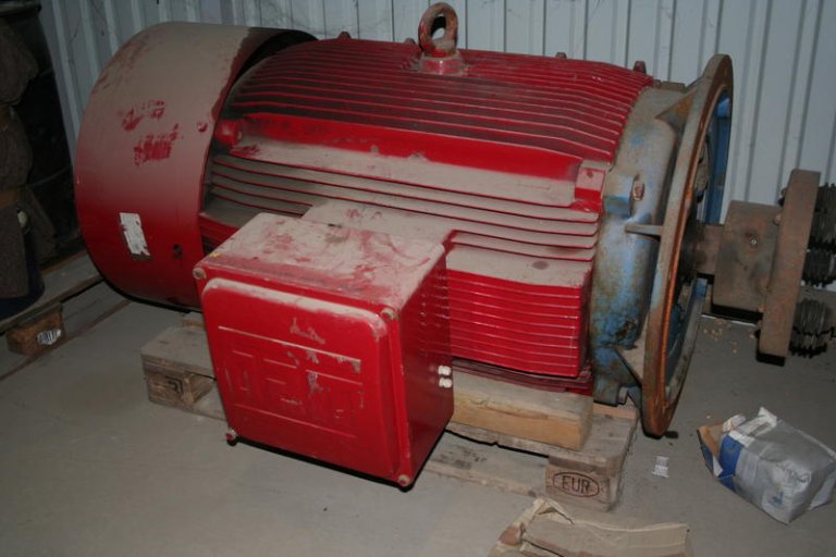 Generador WEG 250 kW 1500 rpm