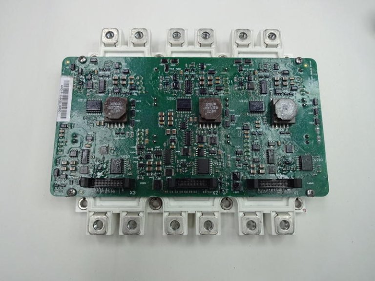 IGBT MODULE + DRIVE 71C * NEW* 68569591