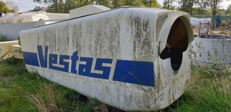 Nacelle cover for Vestas V27 (empty)