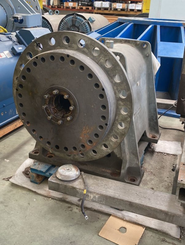 main shaft V42