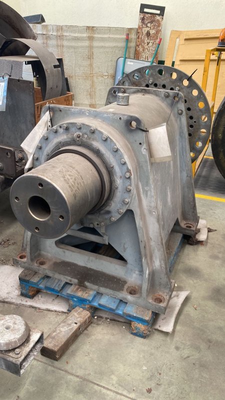V42 shaft