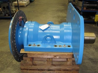 Rotor shaft with bearing unit for N43 windturbine