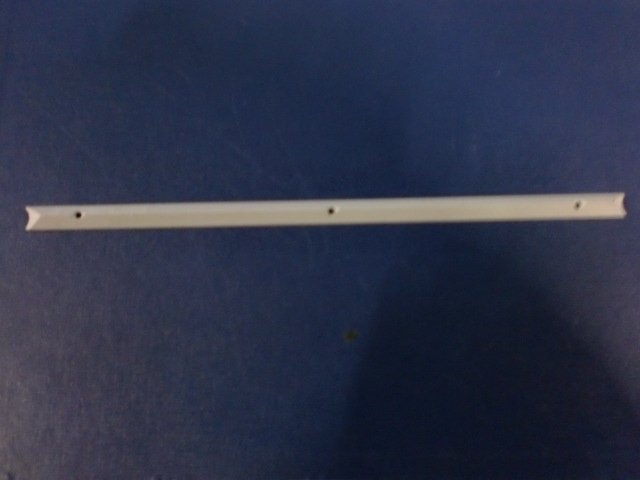 STALL STRIP L = 250 MM MIT LÖCHERN FÜR LM 13.4 BLÄTTER