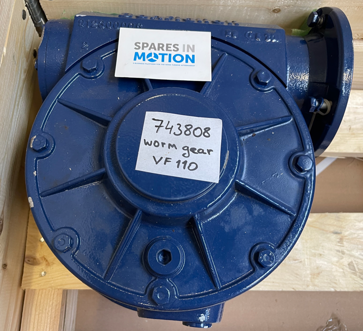 WORM GEAR BONFIGLIOLI VF110 WITH TL RH