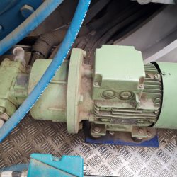 AN Bonus 1300 B 62 Getriebeölpumpe inkl. Motor komplett Rickmeier R 35 / 40 