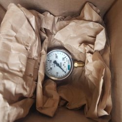 Pressure gauge with G1/4" bottom-connection, Silicon filling, range to 250 bar max