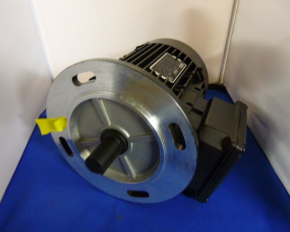 MOTOR YAW NEW 18/80 RENO 1,1KW B5 FL