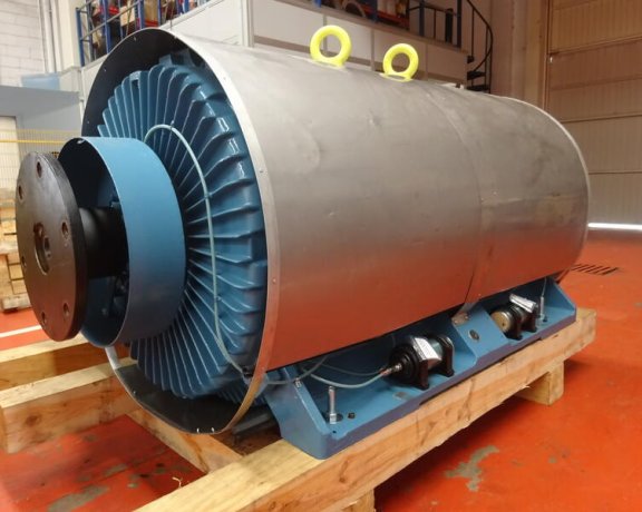 Generador ABB HXR 500LN4/6 para aerogeneradores Bionus 1.3