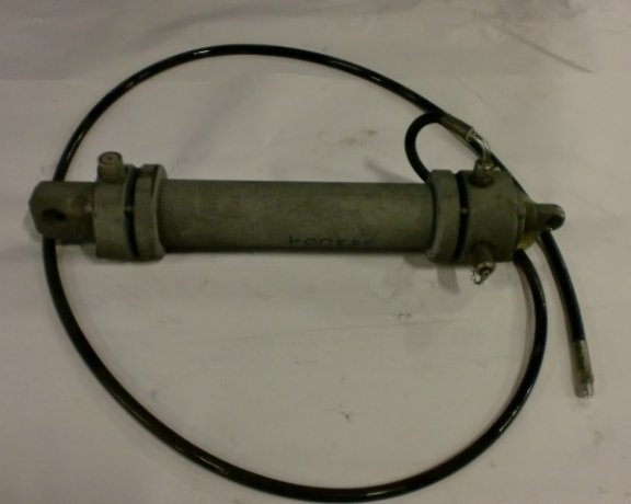 CYLINDRE HYDRAULIQUE 60/30-270 POUR LM 19,1 WW 4200