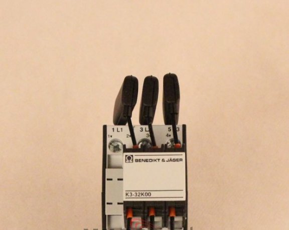 Interruptor de compensación de fase B&amp;J K3-32 24Vac